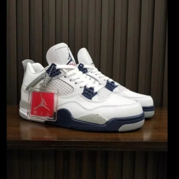 Air Jordan 4 Retro main image 5